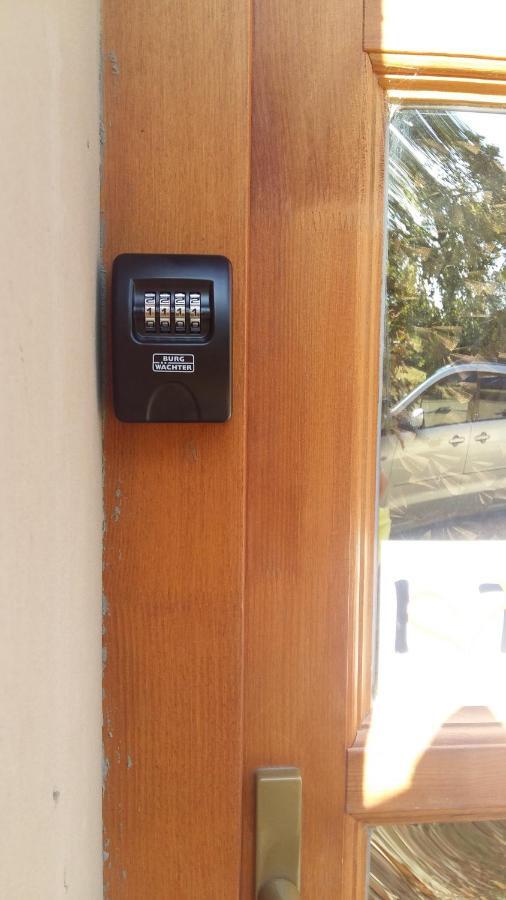Varalja Apartman Tata Extérieur photo
